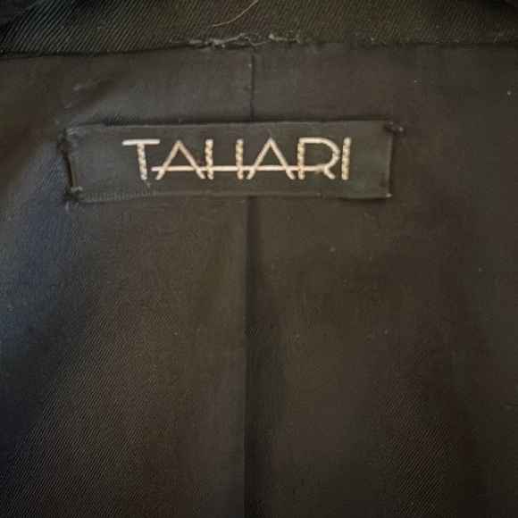❤️ Tahari Fitted Black Military Style Blazer - Picture 5 of 8